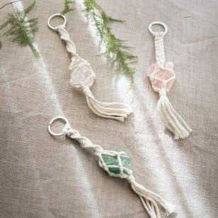 Imagen collage - Llaveros de macramé