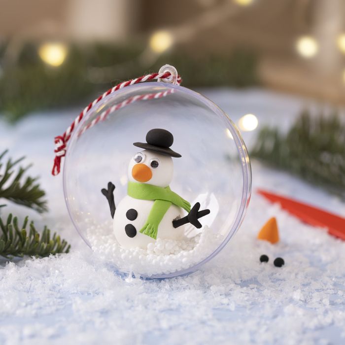 Bolas de Navidad con muñecos de nieve de Silk Clay®