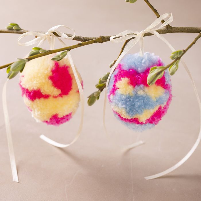 Huevos de Pascua de pompón estampado