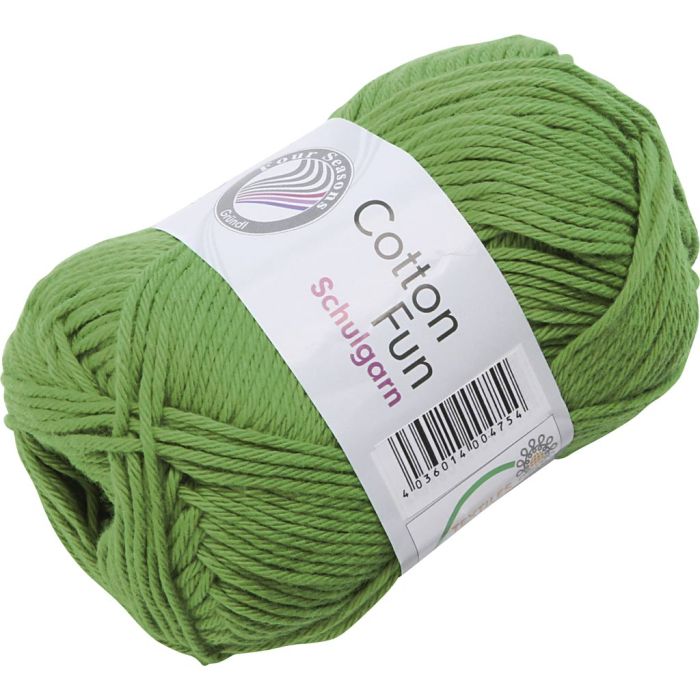 usando agujas 3-3,5, verde mayo, 50 gr/ 1 bola