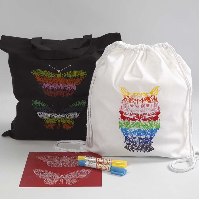 Bolsa de la compra y mochila decoradas con ceras