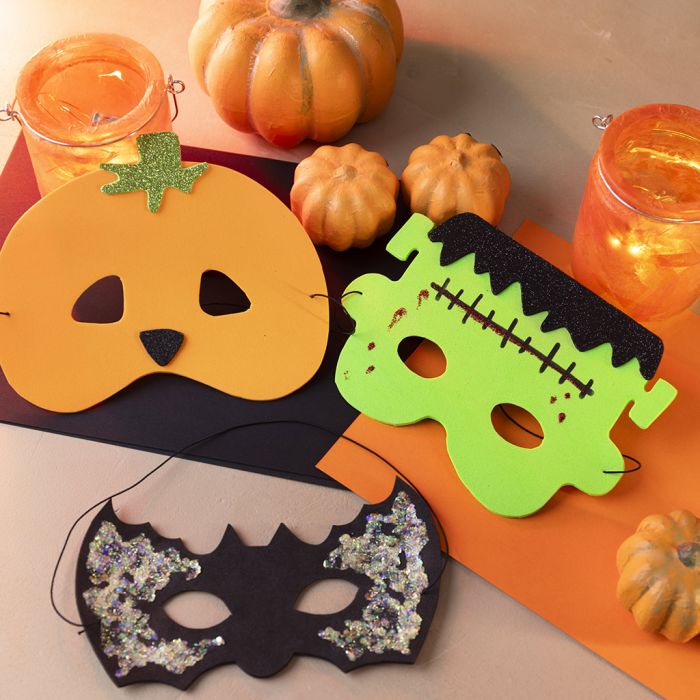 Mascarillas de Halloween hechas de goma EVA