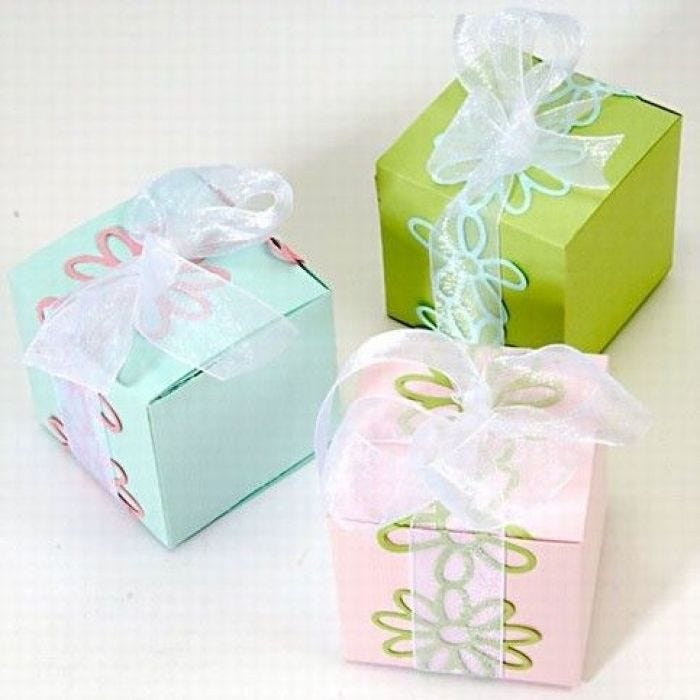 Sizzlits Decorative Strip Die Flowers