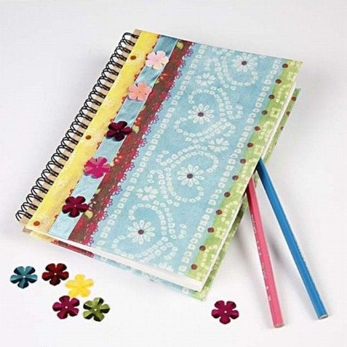 Libreta con espiral decorada