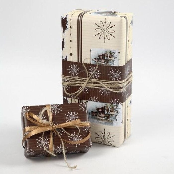 Gift Wrapping using Vivi Gade “Oslo” Design Wrapping Paper