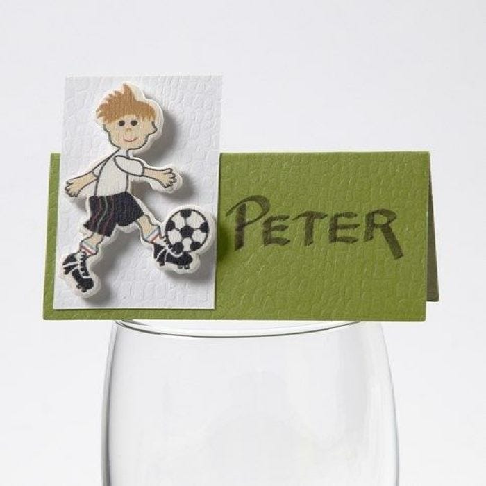 Pegatina de madera fútbol sobre tarjeta de comensal Happy Moments