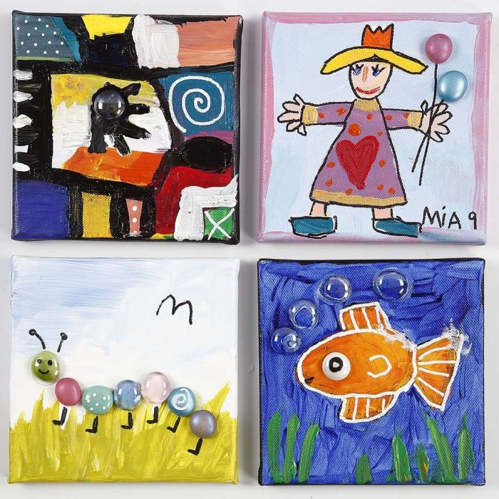 Pinturas decoradas con cristales decorativos sobre lienzo