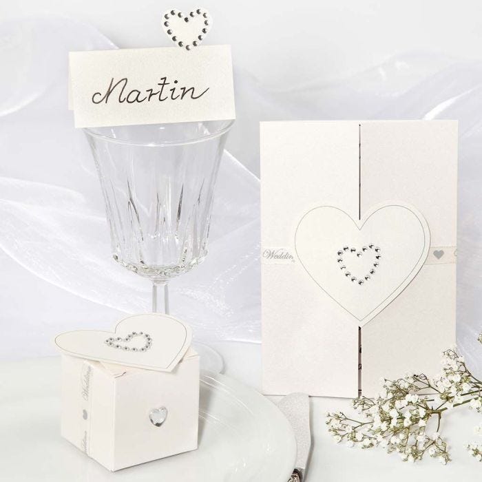 Decoraciones de boda con corazones adhesivos