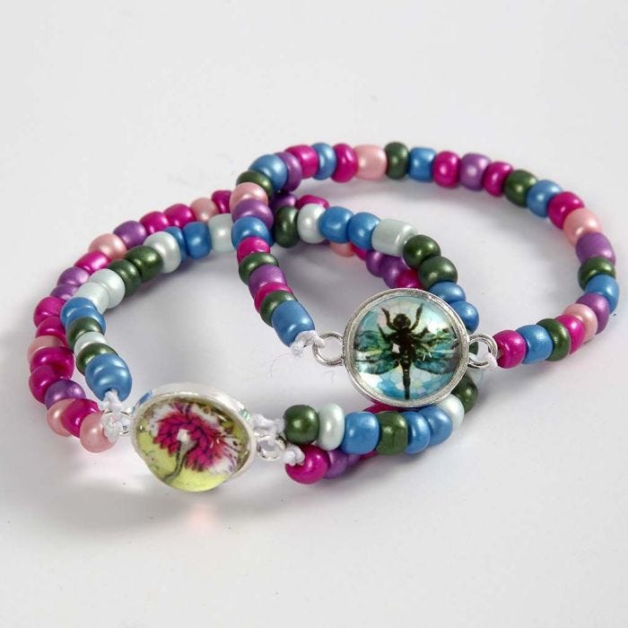 Pulseras con cuentas rocaille y cabujón la parte central