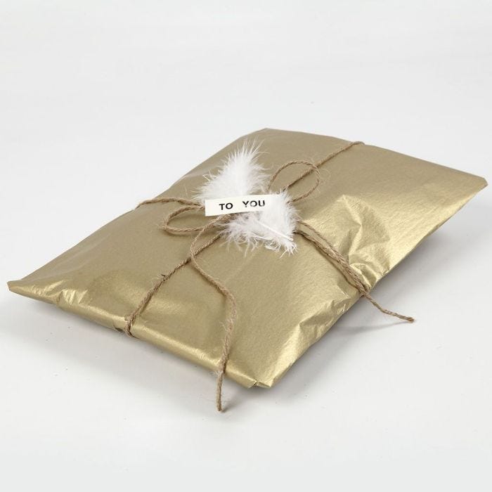  Papel de regalo con papel de seda dorado