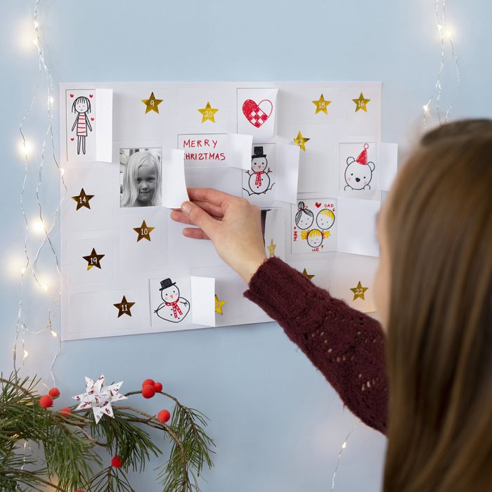 Crea tu propio Calendario de Navidad con dibujos, pegatinas y fotos