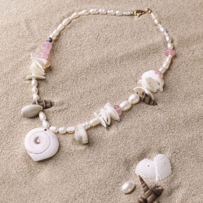 Collar de conchas