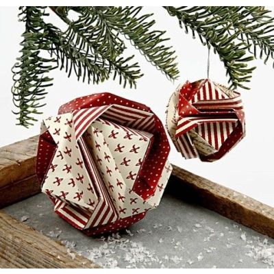 A Japanese Christmas Bauble