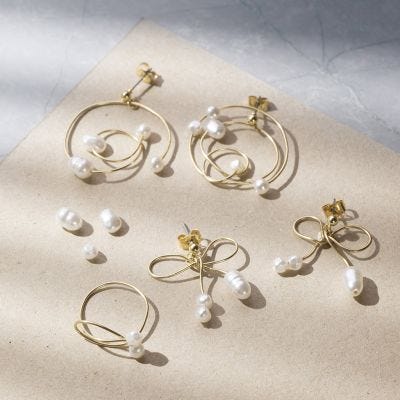 Anillo y pendientes de alambre de joyería 