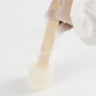 Cómo mezclar resina y endurecedor