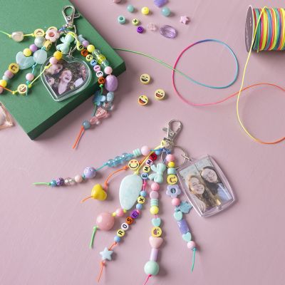 Amuleto de imagen y cuentas