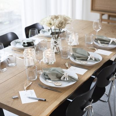 Decoración de mesa en colores naturales