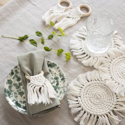 Posavasos y servilleteros de macramé