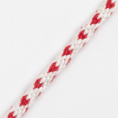 Cómo trenzar un patrón de corazones en un disco trenzador Kumihimo