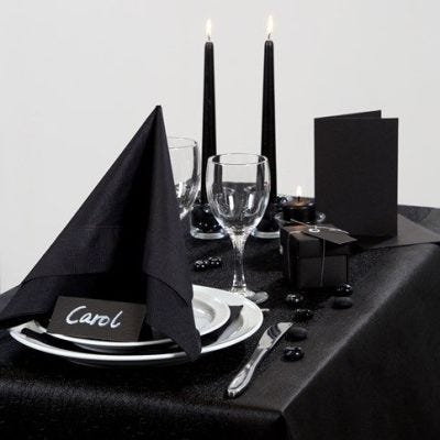 Inspiración para fiesta con decoraciones de mesa negras
