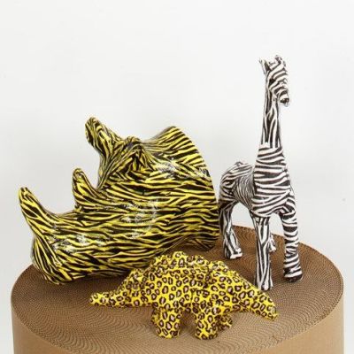 Animales de papel maché con decoupage