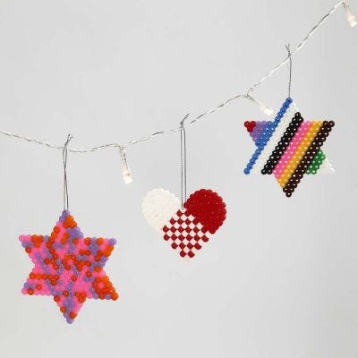 Corazones y estrellas con cuentas Nabbi