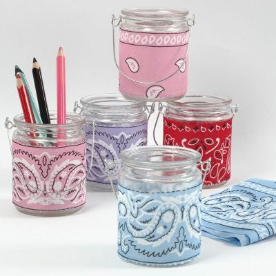 Sujetavelas con bandanas en decoupage