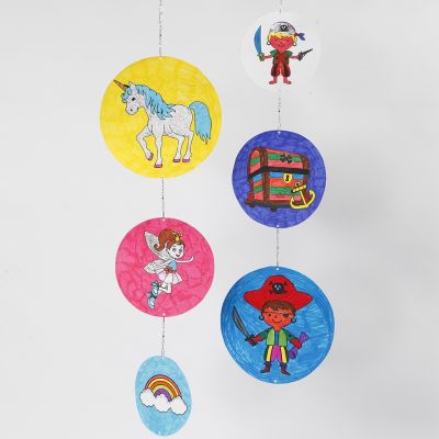  Una tarjeta móvil con diseños preimpresos