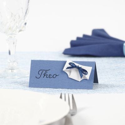 Tarjetas de sitio con pañal para bautizo