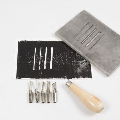 Cómo cortar con herramientas de corte de linóleo