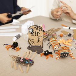 Kit de manualidades grupo Halloween